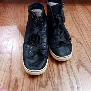 Ugg tennis shoes